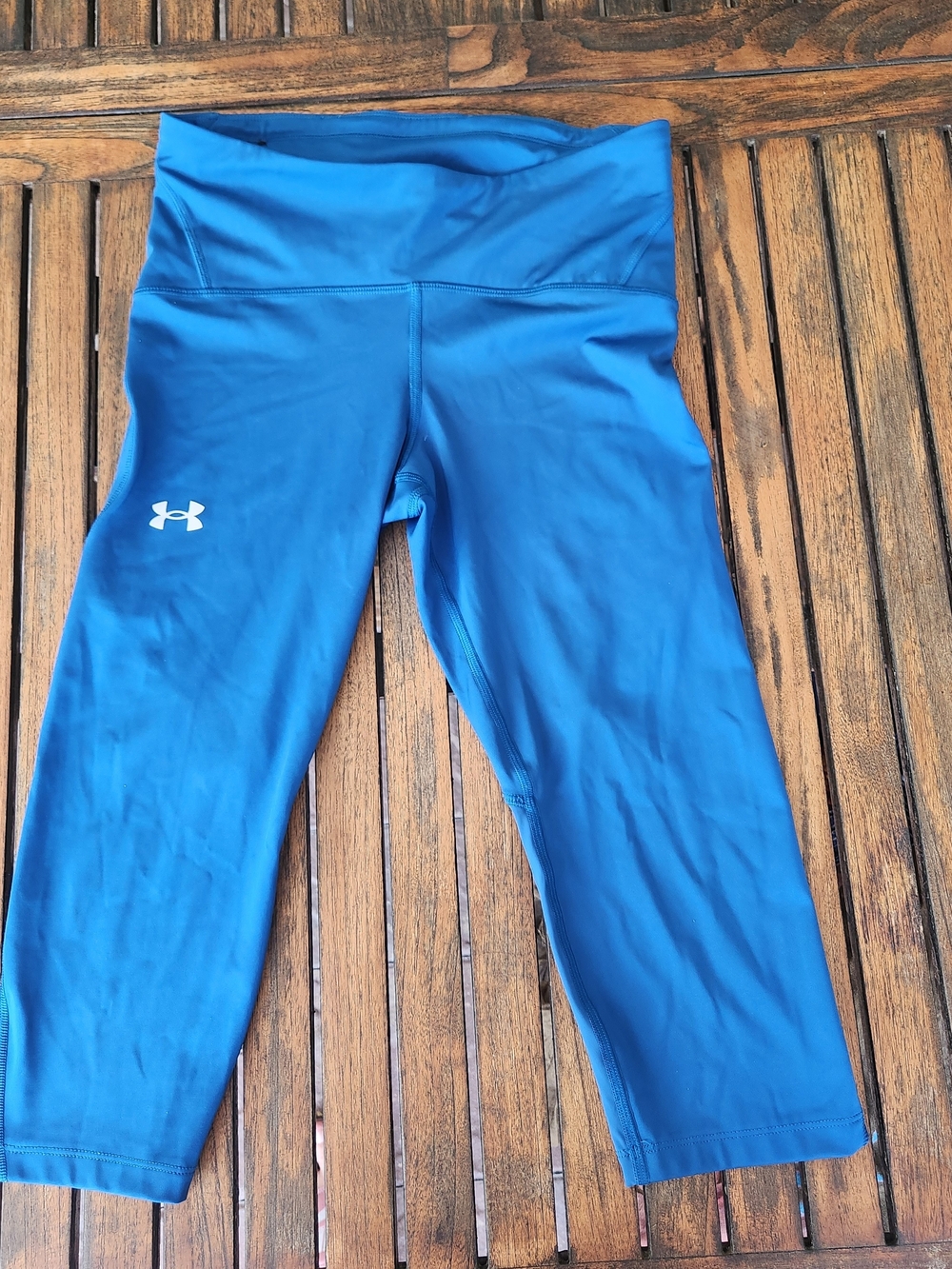 Women's Under Armour Blue Compression Cropped Performance Leggings Size Medium